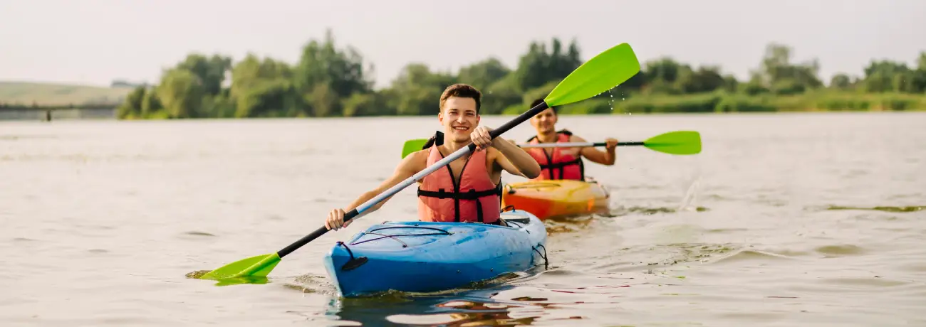Discover the Thrill of Kayaking in Alleppey's Backwaters
